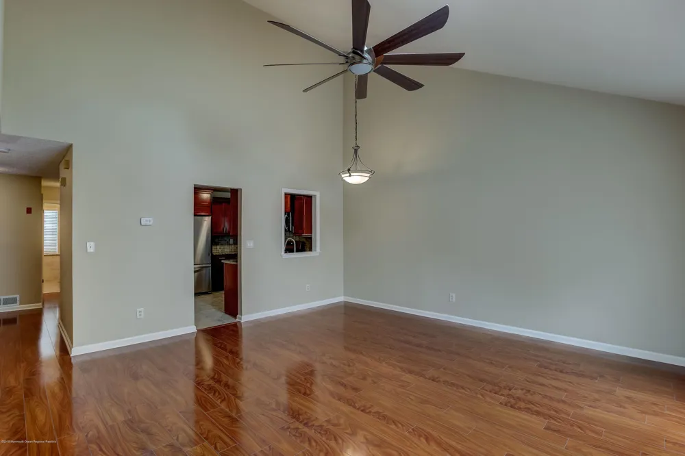 92 Tulip Lane Freehold, NJ 07728