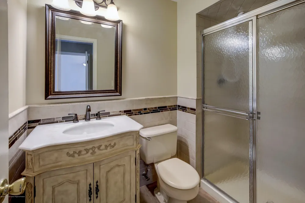92 Tulip Lane Freehold, NJ 07728