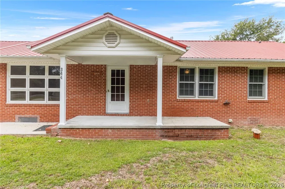 344 S 4th Street St Pauls, NC 28384