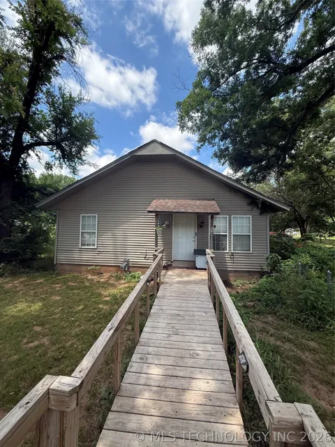 14 32ND WestAvenue