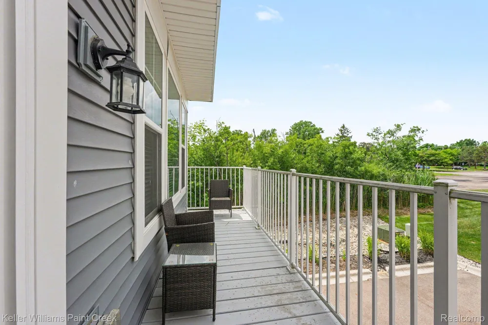 4923 Treeside Lane Troy City, MI 48098