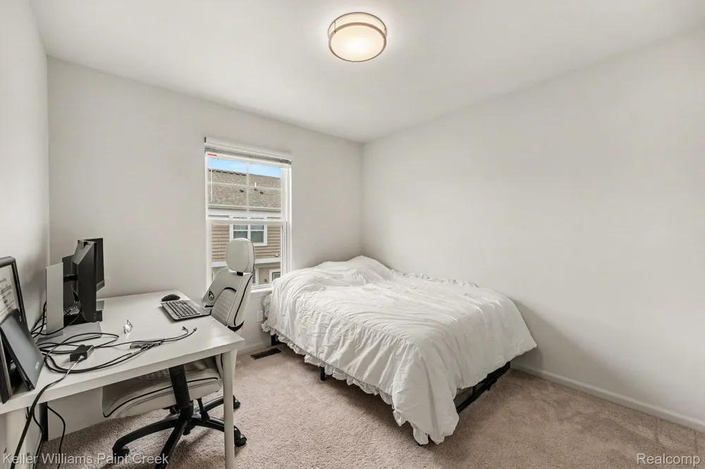4923 Treeside Lane Troy City, MI 48098