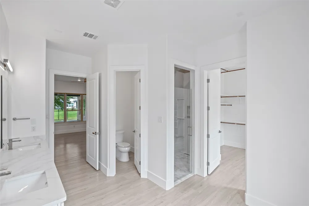 7611 Awadi Court Arlington, TX 76001