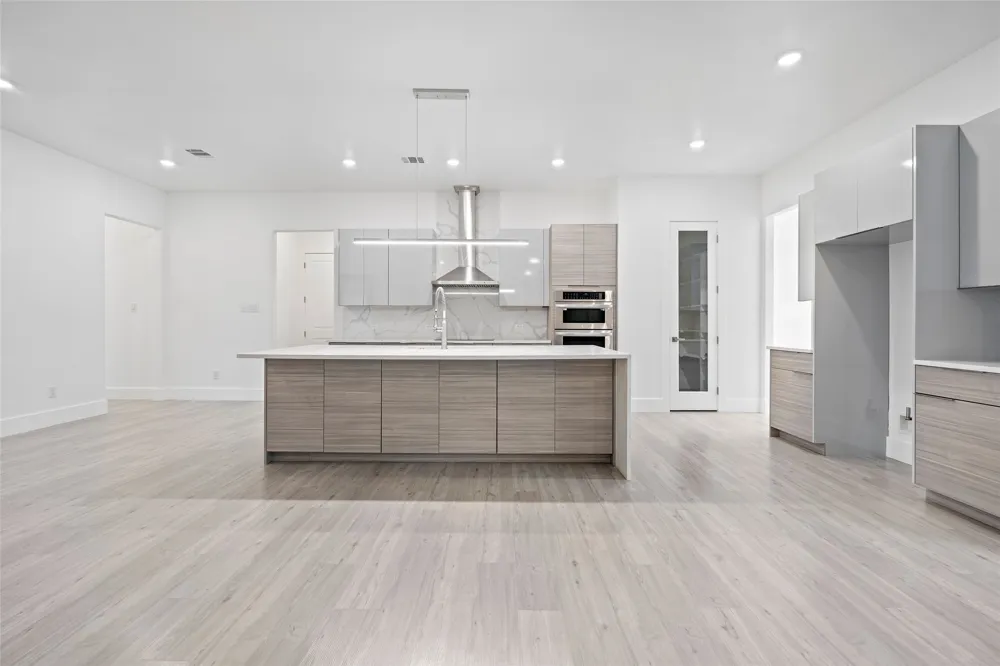 7611 Awadi Court Arlington, TX 76001