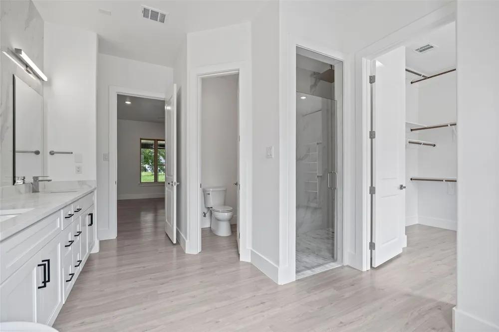 7611 Awadi Court Arlington, TX 76001