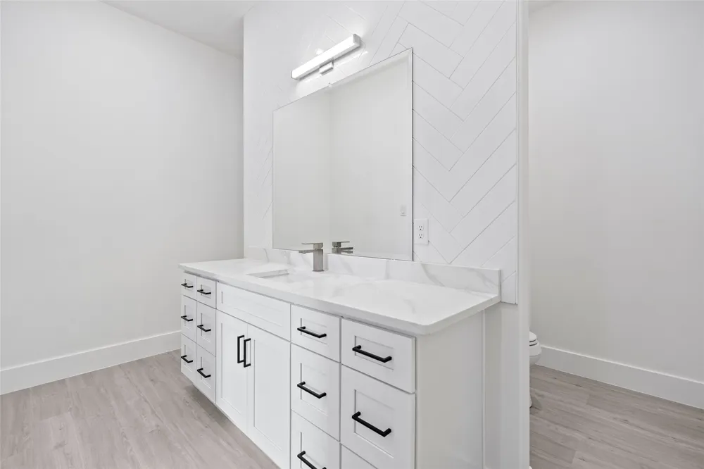 7611 Awadi Court Arlington, TX 76001