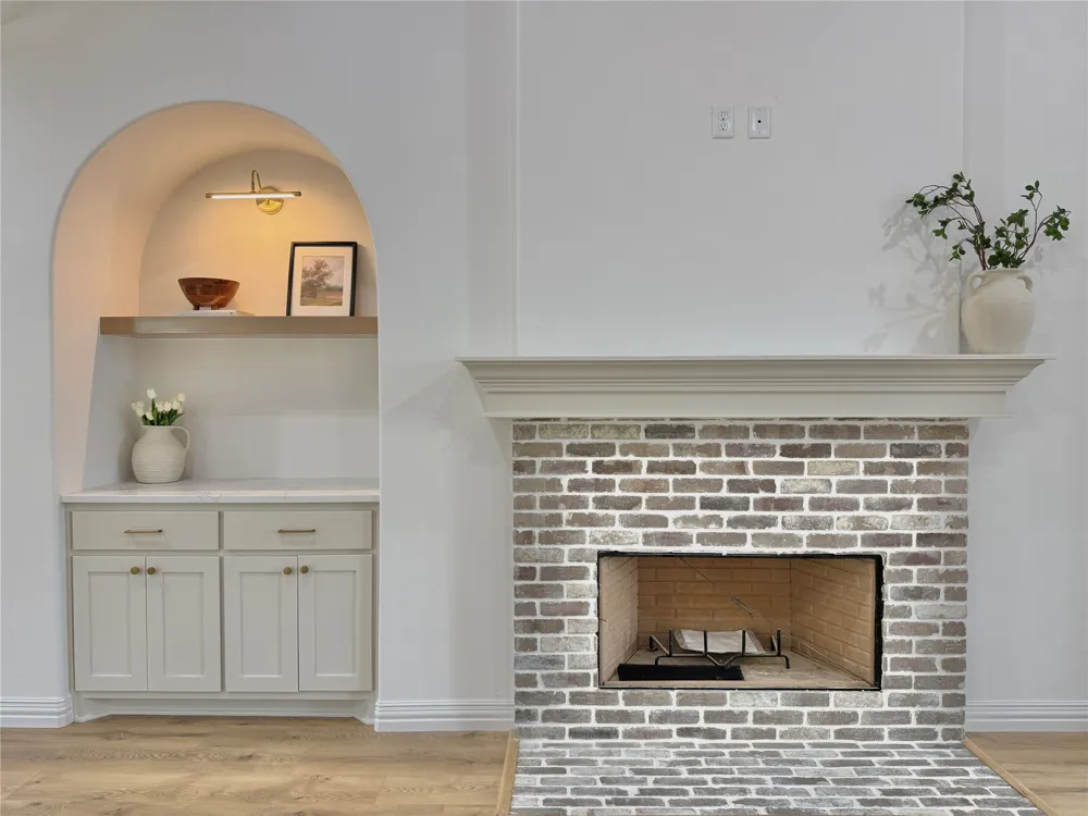 785 Blue Marlin Court Bluff Dale, TX 76433