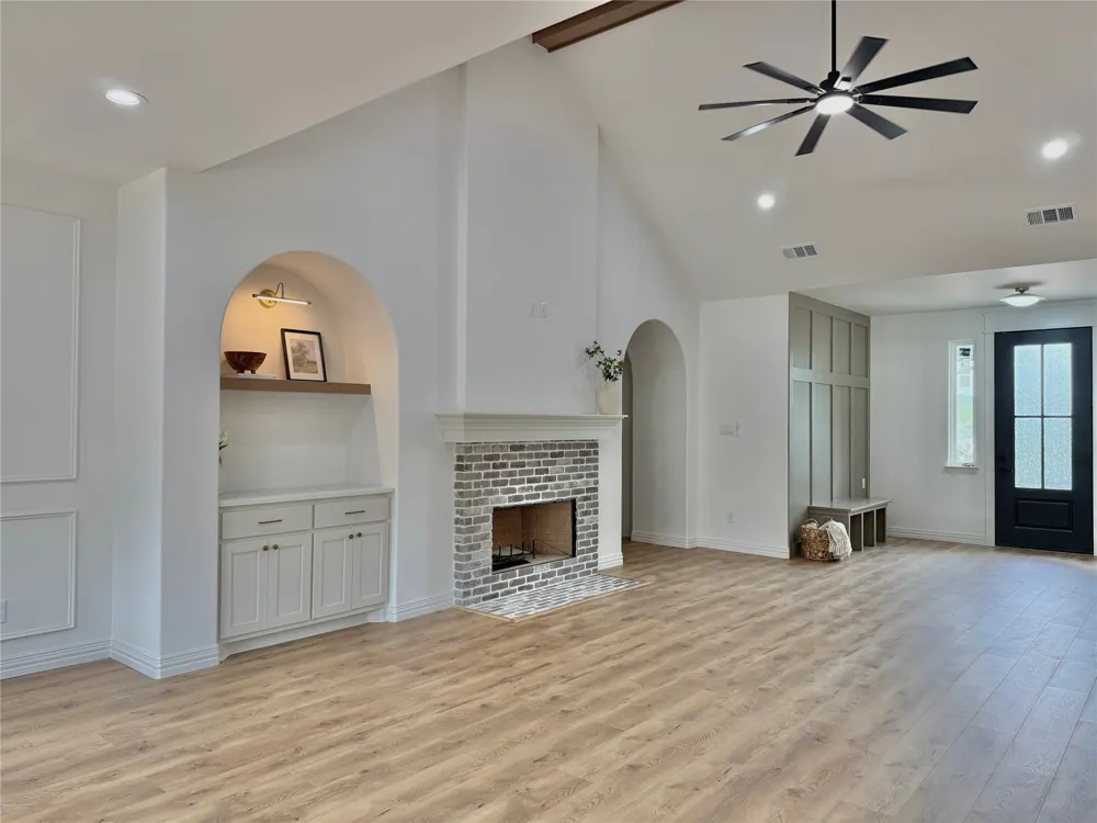 785 Blue Marlin Court Bluff Dale, TX 76433