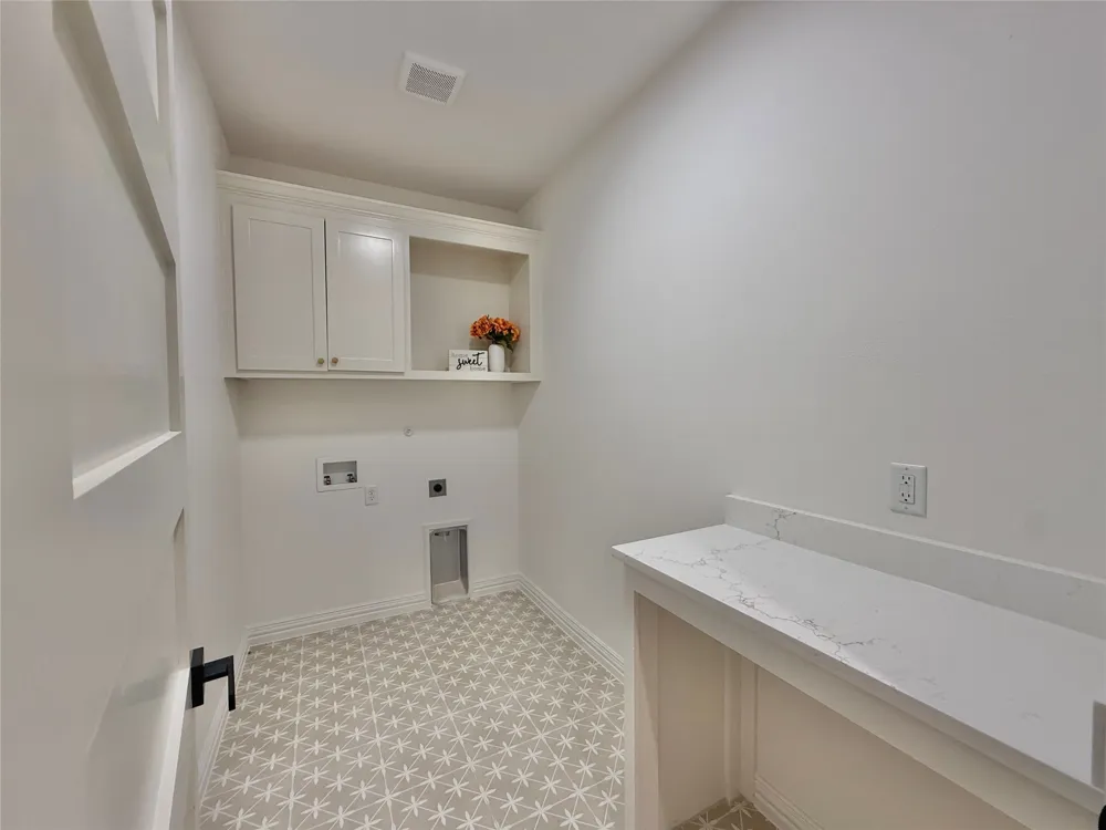 785 Blue Marlin Court Bluff Dale, TX 76433