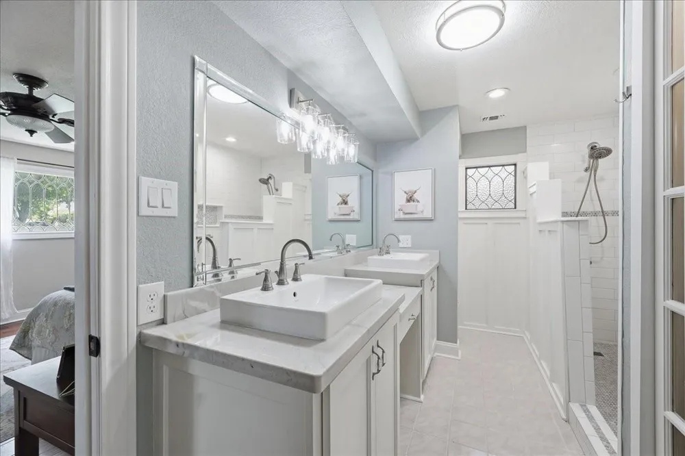 4702 Frost Place Orange, TX 77630