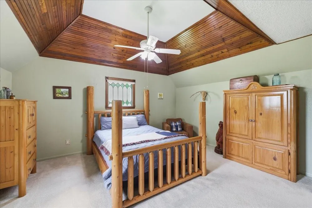 4702 Frost Place Orange, TX 77630