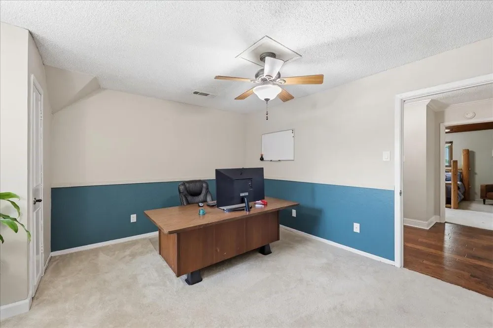 4702 Frost Place Orange, TX 77630