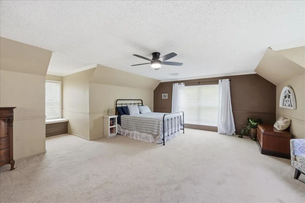 4702 Frost Place Orange, TX 77630