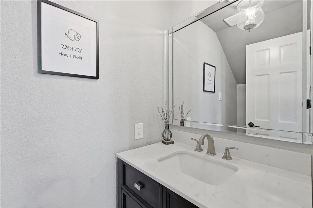 4702 Frost Place Orange, TX 77630
