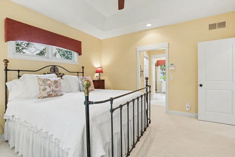 4492 Oak Arbor Drive NE Plainfield Charter Township, MI 49525