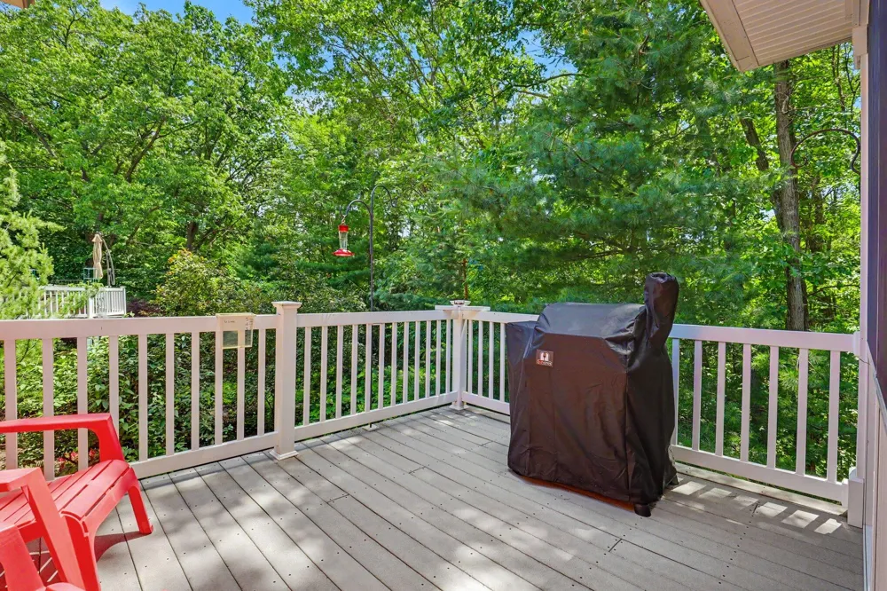 4492 Oak Arbor Drive NE Plainfield Charter Township, MI 49525