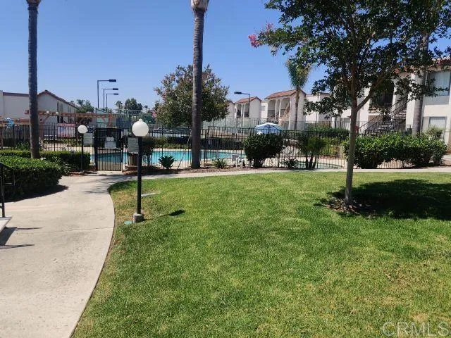 125 Candice Place Vista, CA 92083