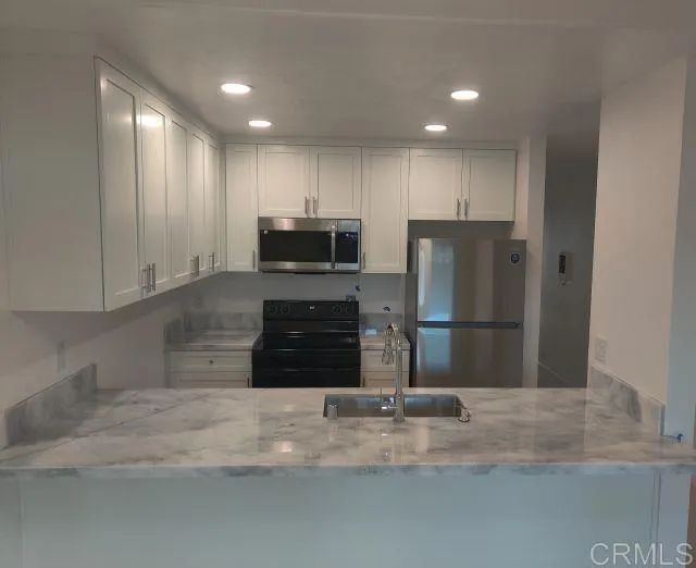 125 Candice Place Vista, CA 92083