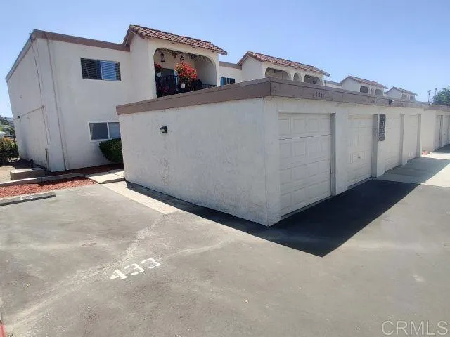 125 Candice Place Vista, CA 92083