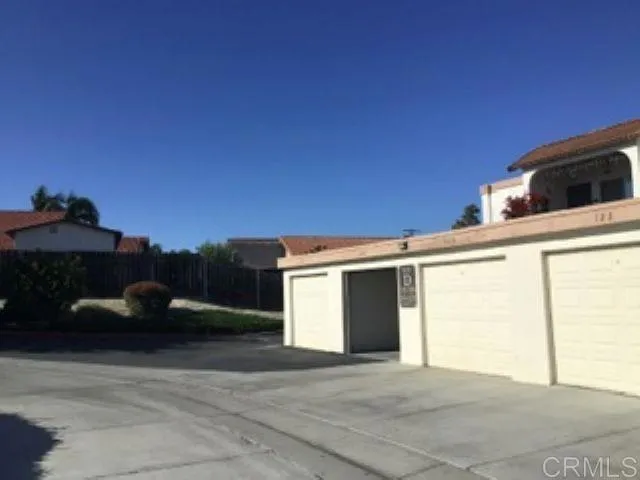 125 Candice Place Vista, CA 92083