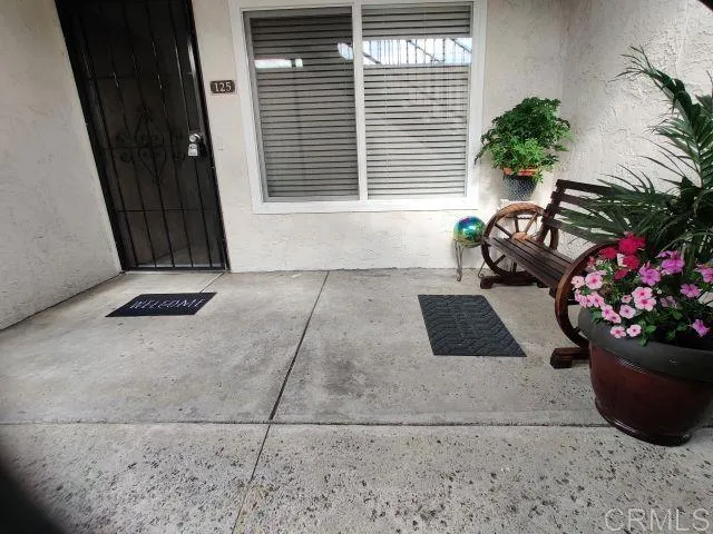 125 Candice Place Vista, CA 92083