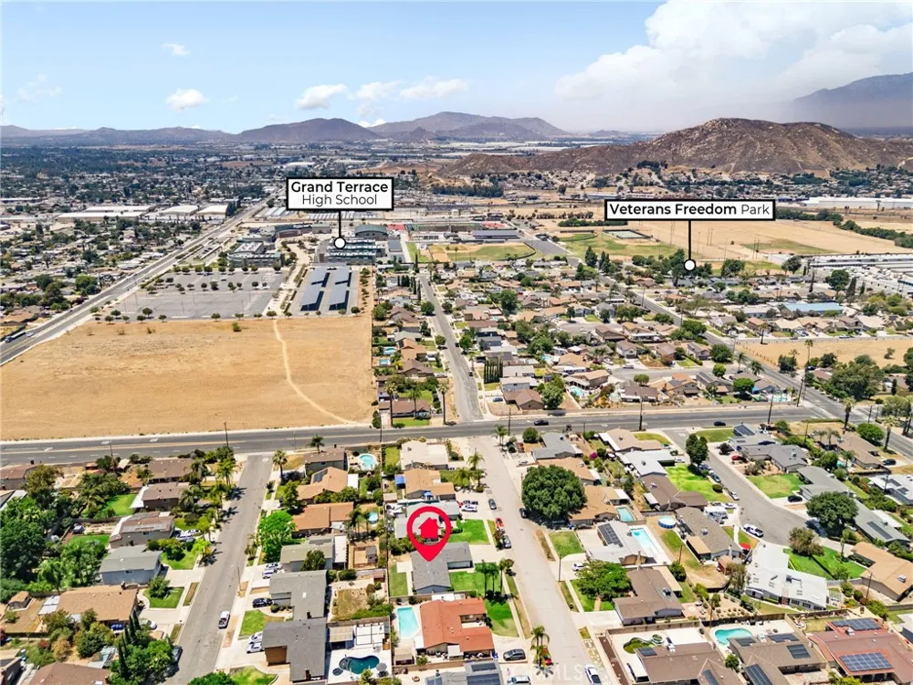 22139 Tanager Street Grand Terrace, CA 92313