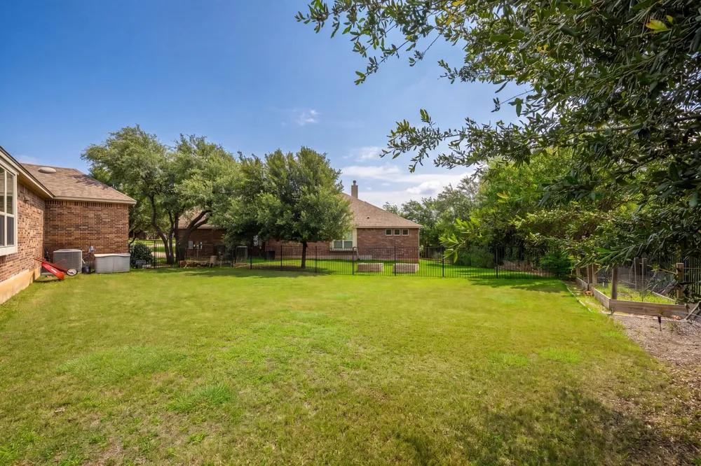 5025 Pyrenees Pass Bee Cave, TX 78738