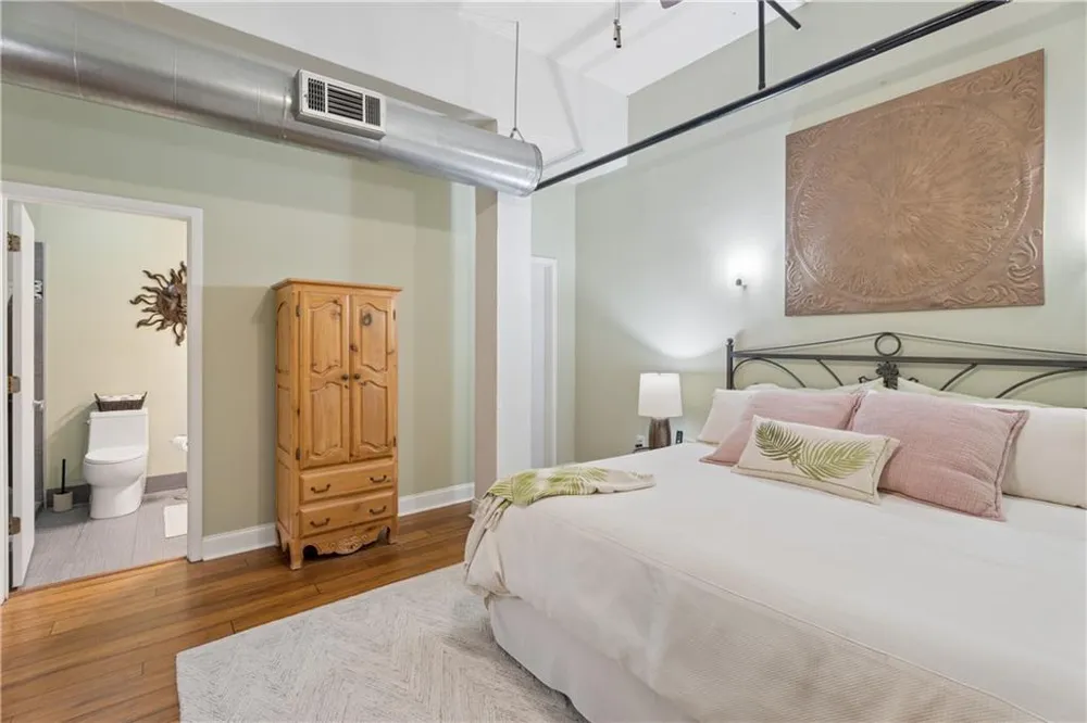 1601 Liberty Lane Roswell, GA 30075