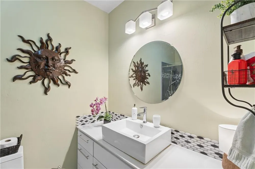 1601 Liberty Lane Roswell, GA 30075
