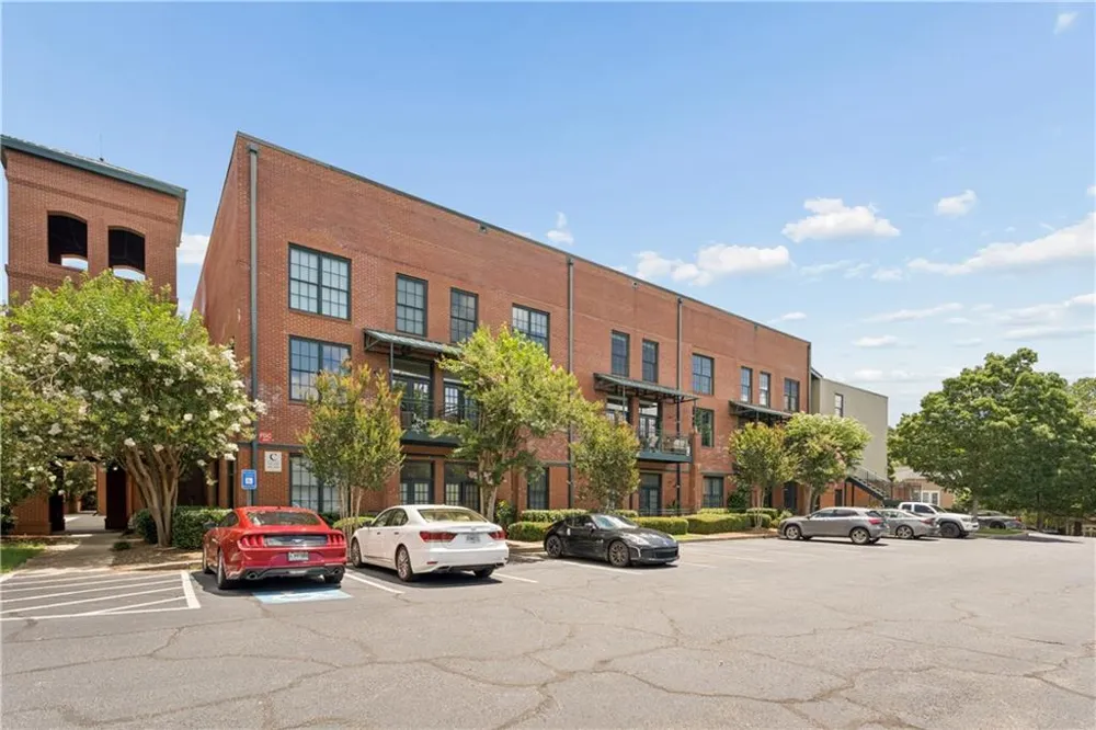 1601 Liberty Lane Roswell, GA 30075