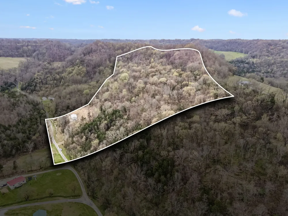 18 York Ln Elmwood, TN 38560
