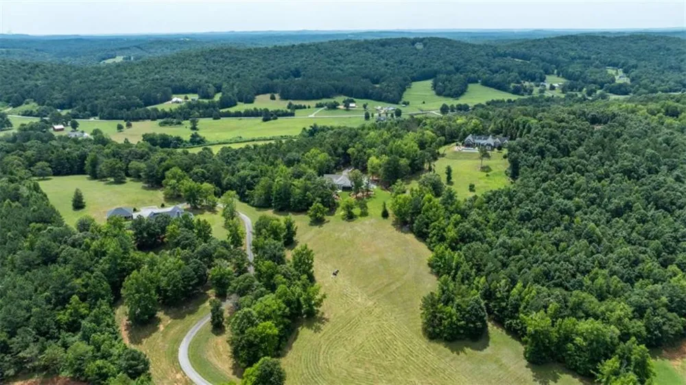 185 Marion Dairy Road Lindale, GA 30147