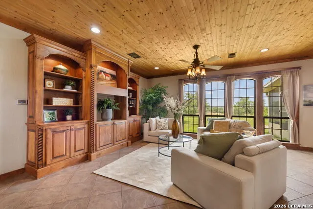 544 RIVER VIEW DR Johnson City, TX 78636