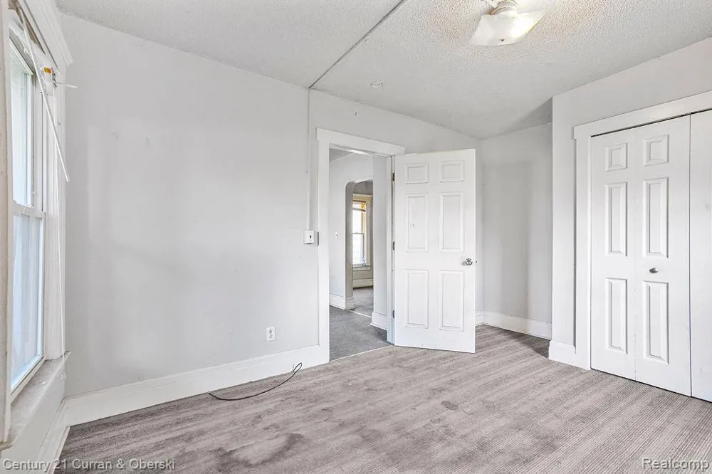 10 Perrin Street River Rouge City, MI 48218