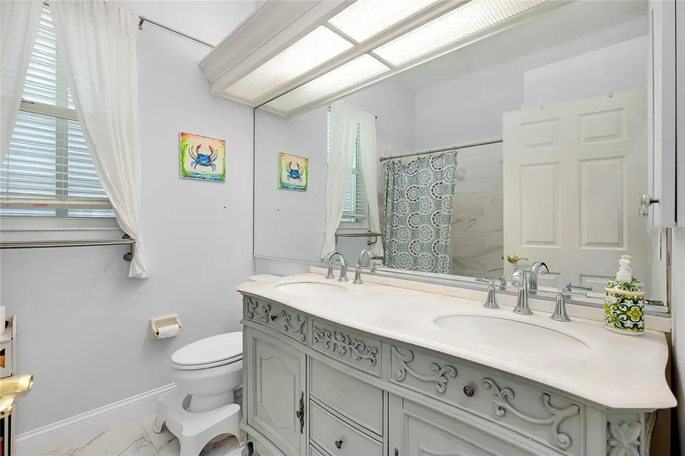 360 CEDARBROOK COURT Venice, FL 34292