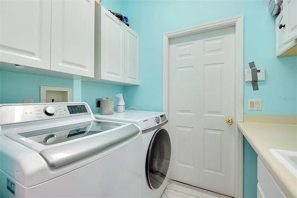 360 CEDARBROOK COURT Venice, FL 34292