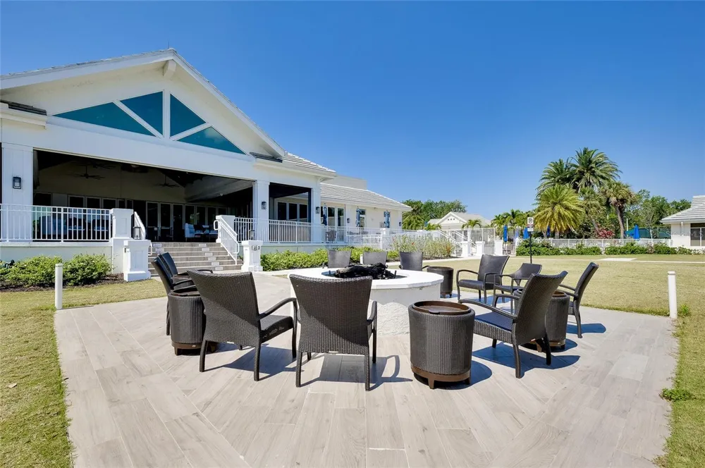 360 CEDARBROOK COURT Venice, FL 34292