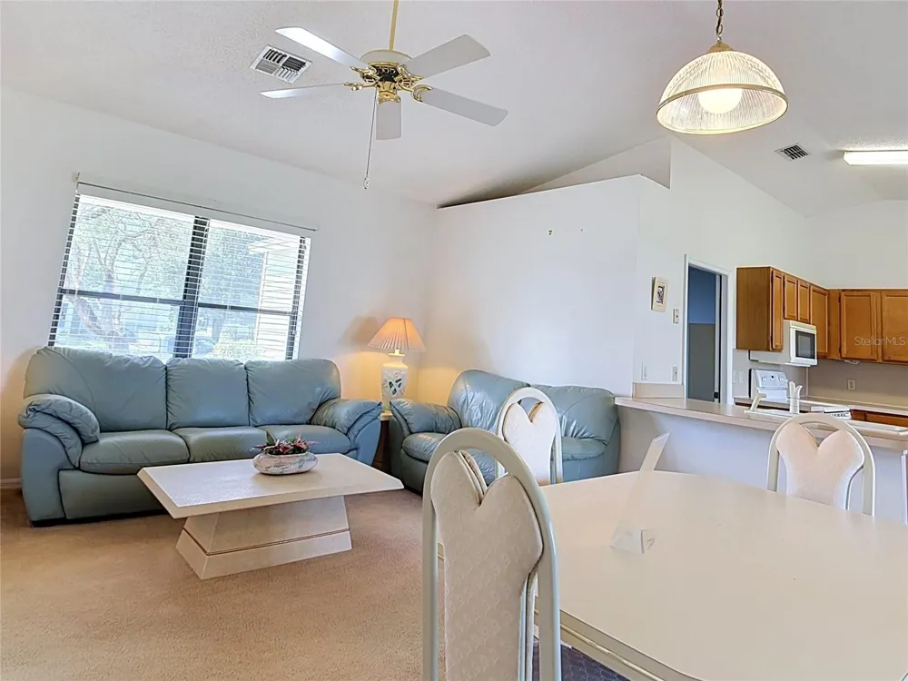 6121 KITTIWAKE DRIVE Lakeland, FL 33809