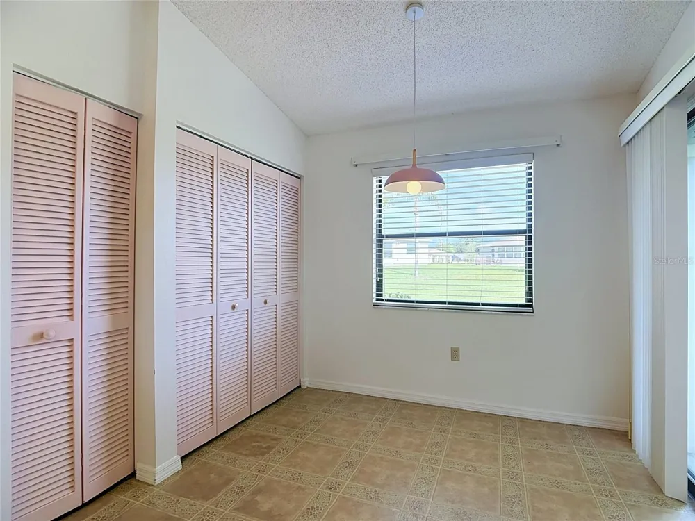 6121 KITTIWAKE DRIVE Lakeland, FL 33809