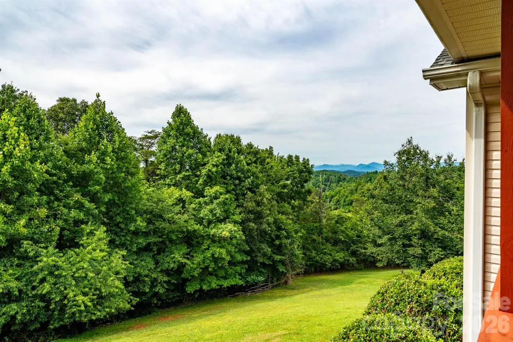 1697 Windswept Ridge Marshall, NC 28753