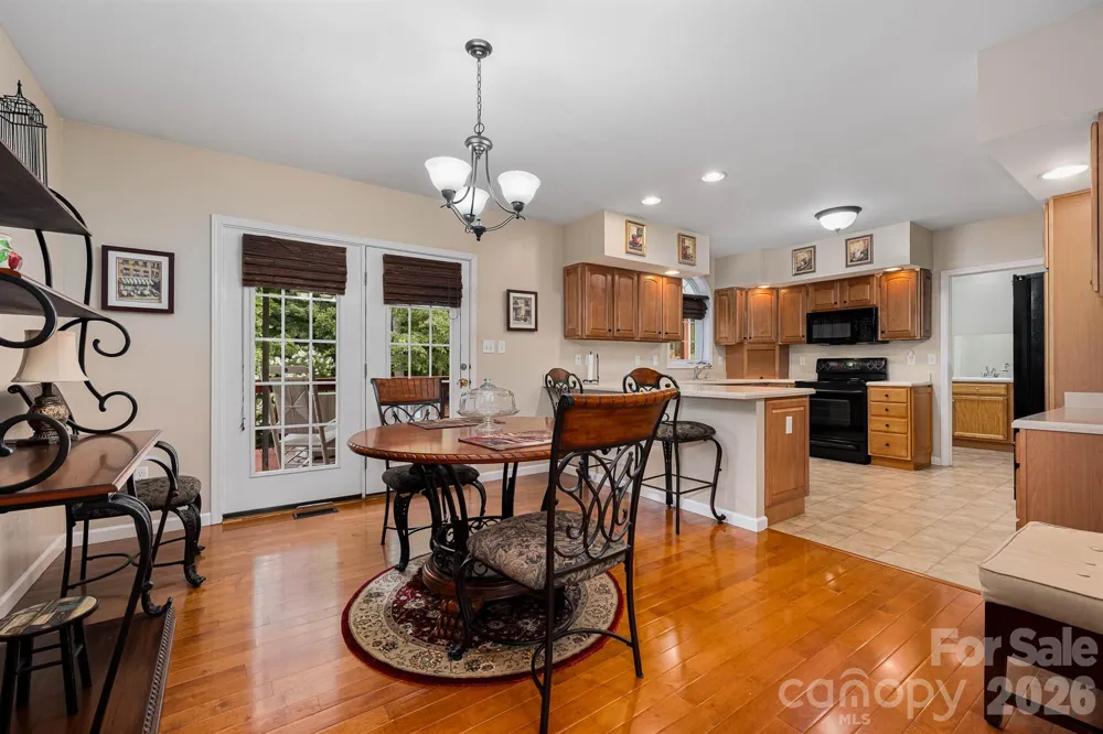 1697 Windswept Ridge Marshall, NC 28753