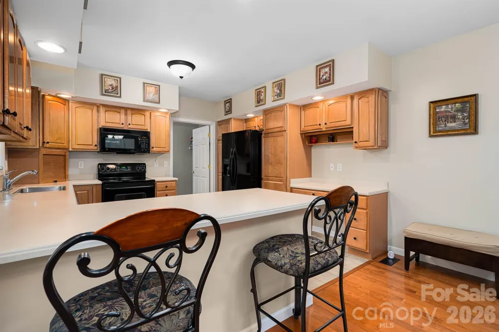 1697 Windswept Ridge Marshall, NC 28753