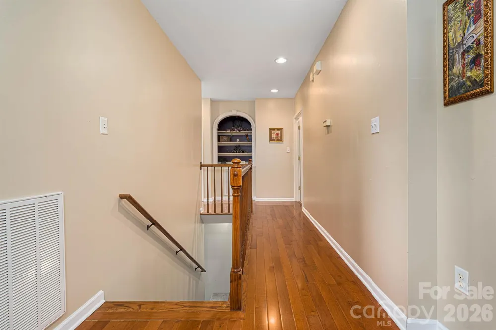 1697 Windswept Ridge Marshall, NC 28753