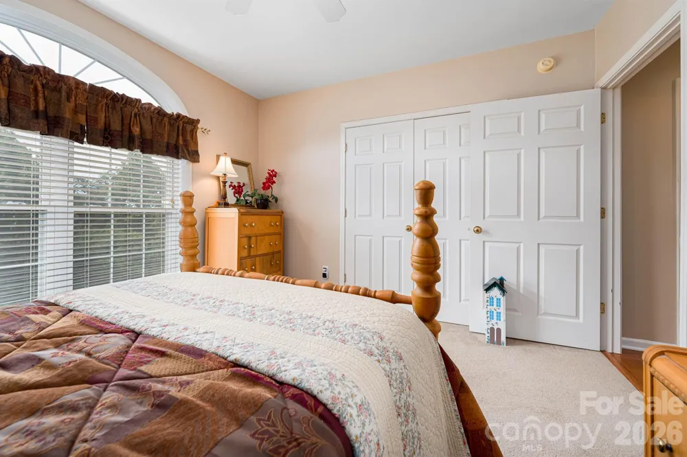 1697 Windswept Ridge Marshall, NC 28753
