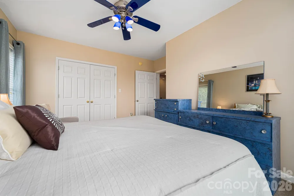 1697 Windswept Ridge Marshall, NC 28753