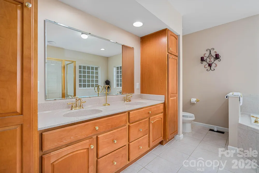 1697 Windswept Ridge Marshall, NC 28753