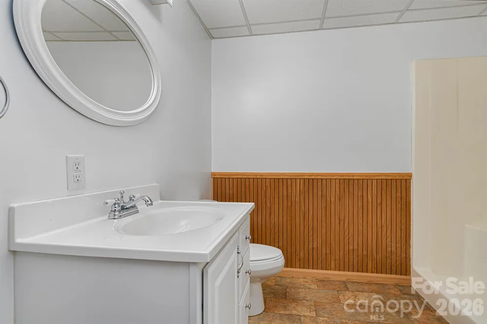 1697 Windswept Ridge Marshall, NC 28753