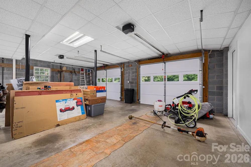 1697 Windswept Ridge Marshall, NC 28753
