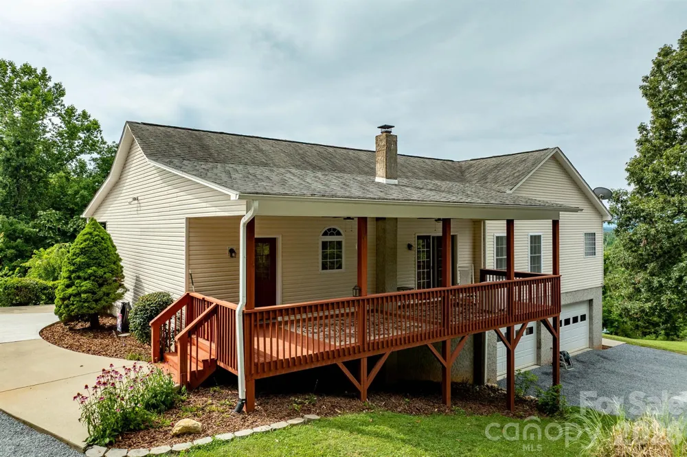 1697 Windswept Ridge Marshall, NC 28753