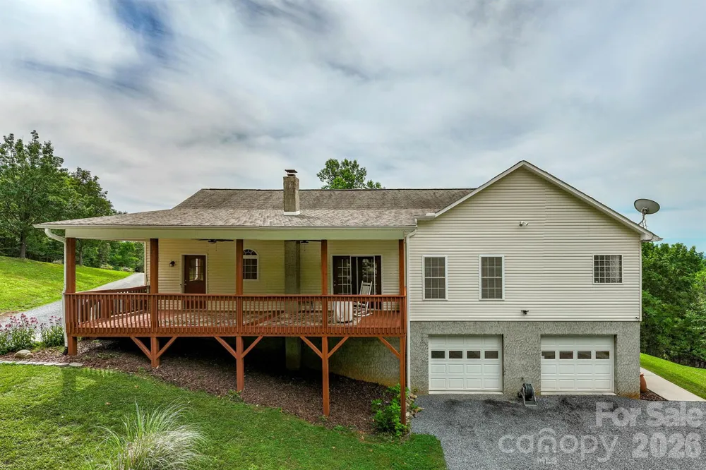 1697 Windswept Ridge Marshall, NC 28753